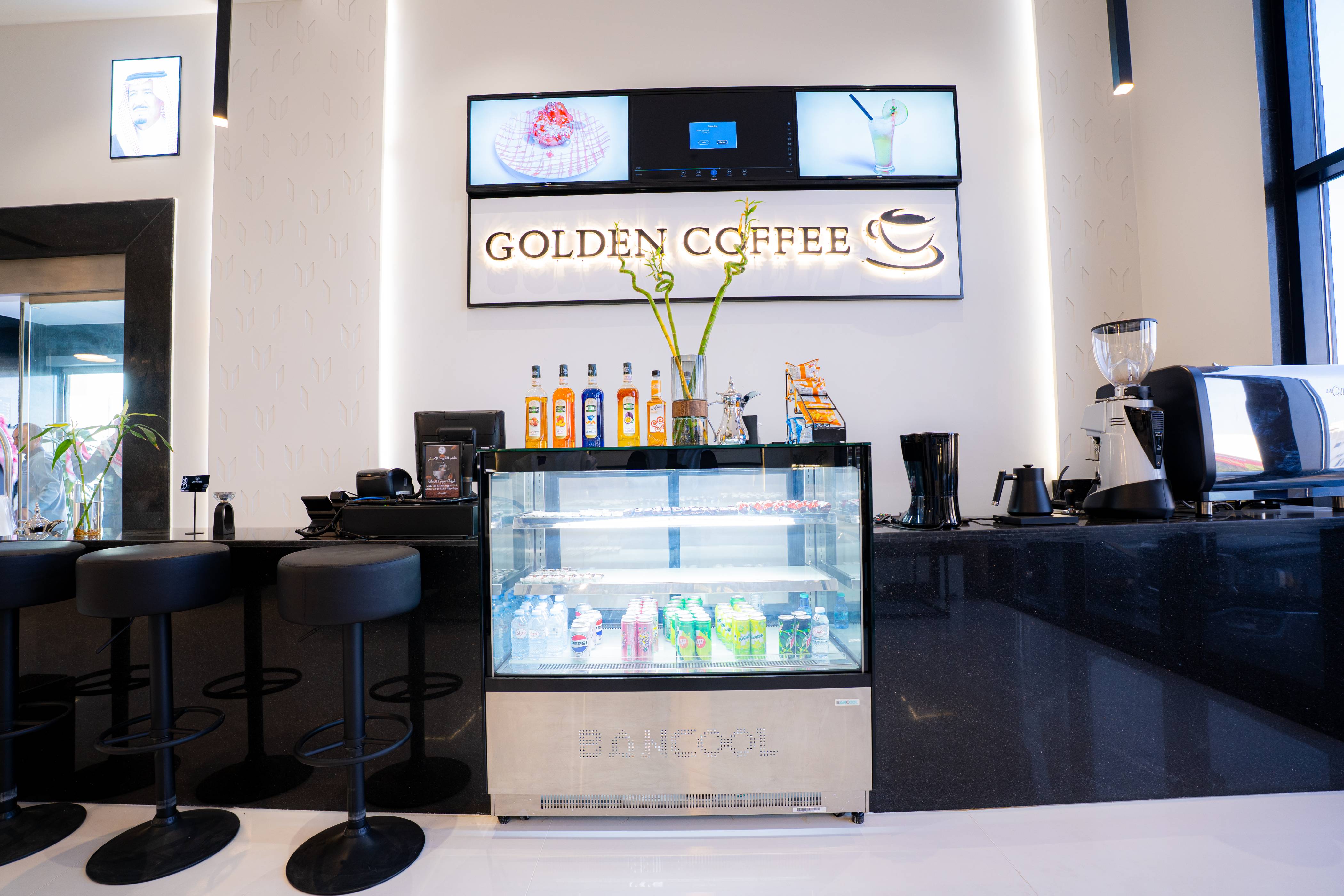 Golden Season Hotel